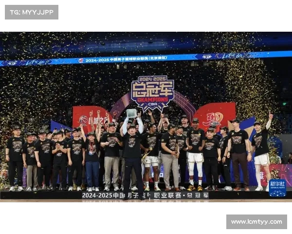 CBA颁奖典礼盛况空前 聚焦年度最佳球员与荣誉奖项的荣耀时刻 CBA颁奖典礼盛况空前 聚焦年度最佳球员与荣誉奖项的荣耀时刻