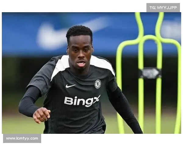 吉滕斯:我已经很好地适应切尔西 并渴望助力球队争夺重要冠军 吉滕斯:我已经很好地适应切尔西 并渴望助力球队争夺重要冠军